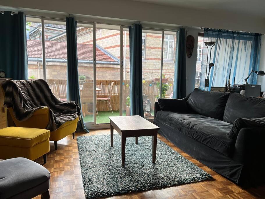 פריז Grand Appartement Avec Balcon Et Parking Gratuit Sur Place מראה חיצוני תמונה