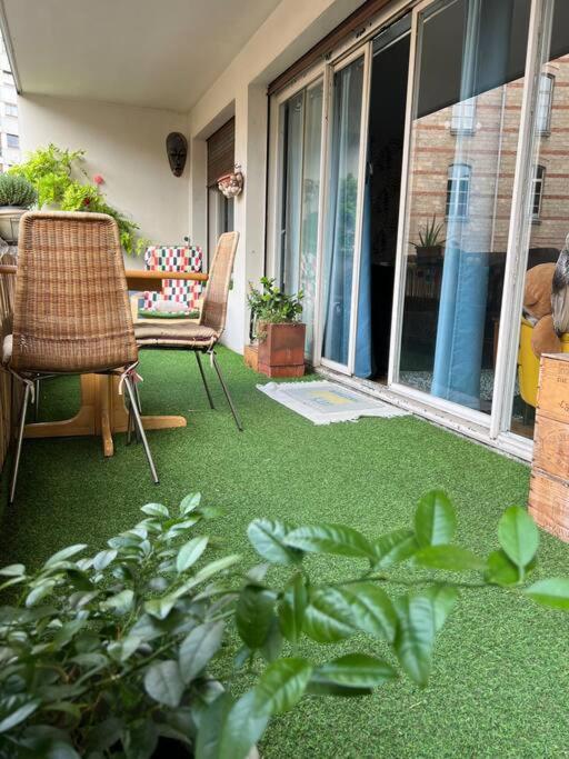 פריז Grand Appartement Avec Balcon Et Parking Gratuit Sur Place מראה חיצוני תמונה